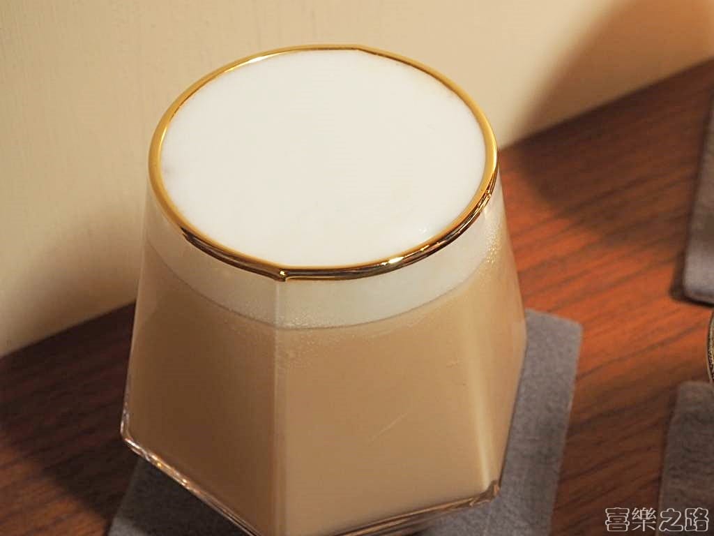 弄宅咖啡 貓中途 松江南京站美食 台北下午茶推薦 伯爵鮮奶茶.jpg