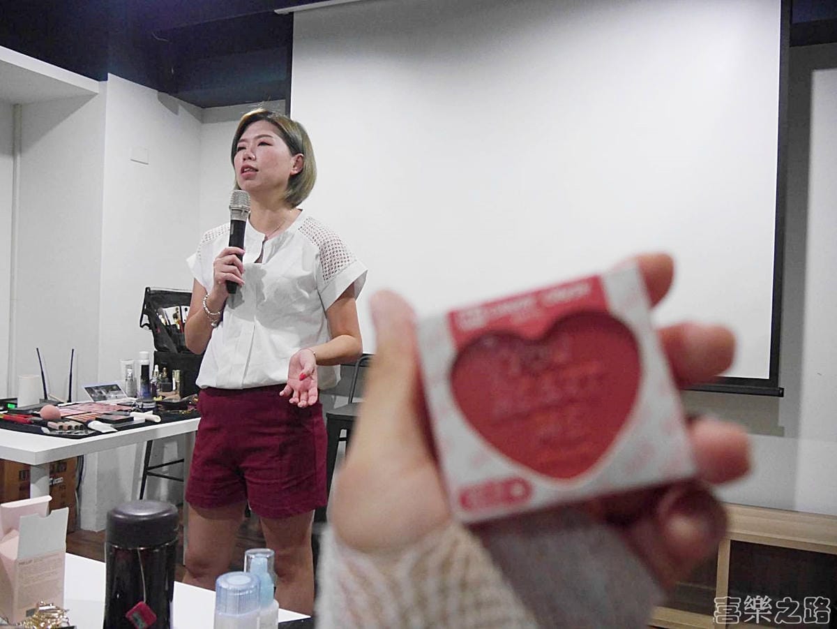 專業彩妝教學找康妮 康莊整體造型工作室,北路新娘秘書,桃園新娘秘書,中新娘秘書,新娘秘書教學 (28).jpg 專業彩妝教學找康妮 康莊整體造型工作室,北路新娘秘書,桃園新娘秘書,中新娘秘書,新娘秘書教學 (28).jpg