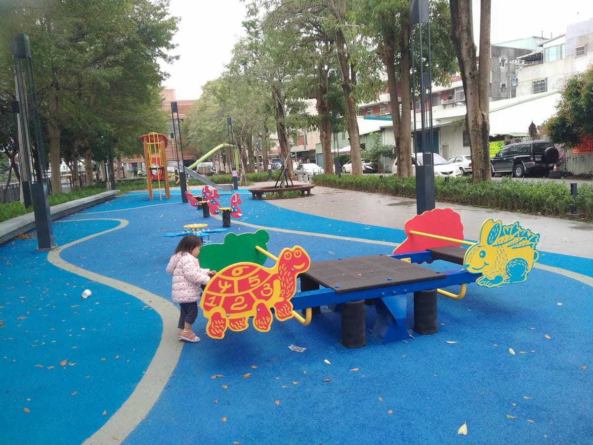 新竹戶外親子景點大同來寮廣場 2020竹東新公園 (27).jpg