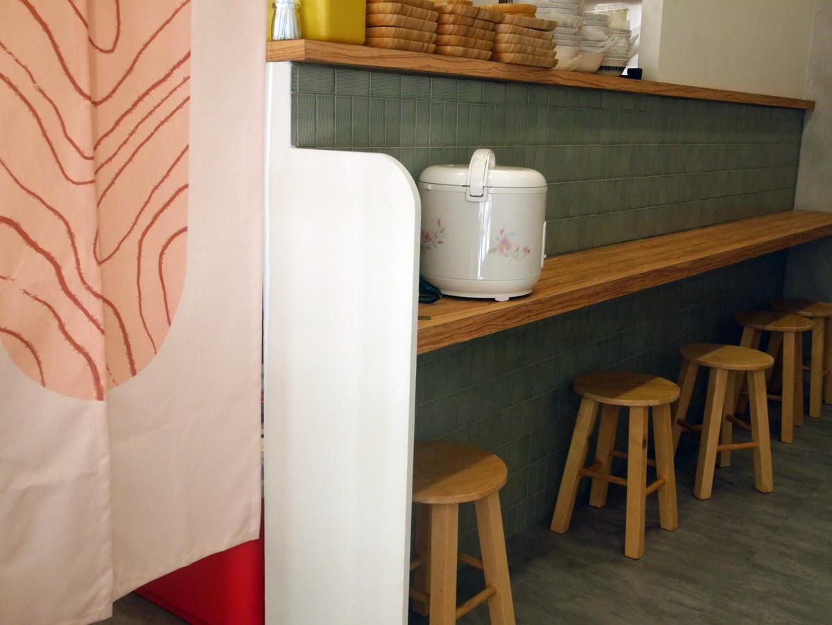 新竹美食 金山街午餐 不一樣的雞肉飯 -- (19).JPG