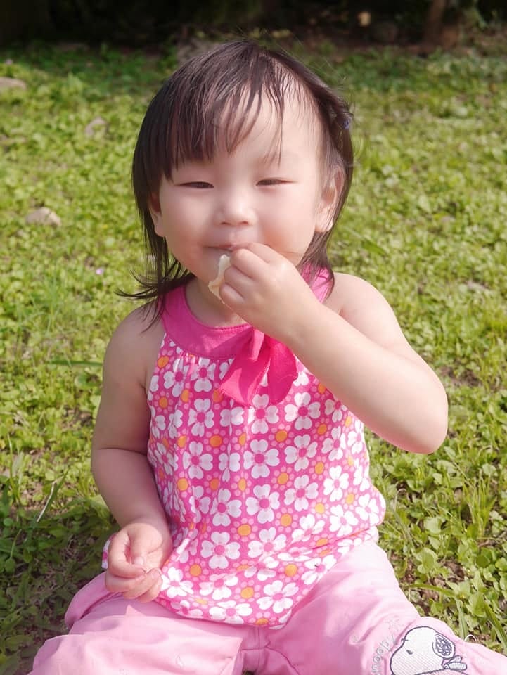 在資源莊吃漢堡冰淇淋-vs新竹都城煌廟的白色麥芽餅.jpg 在資源莊吃漢堡冰淇淋-vs新竹都城煌廟的白色麥芽餅.jpg