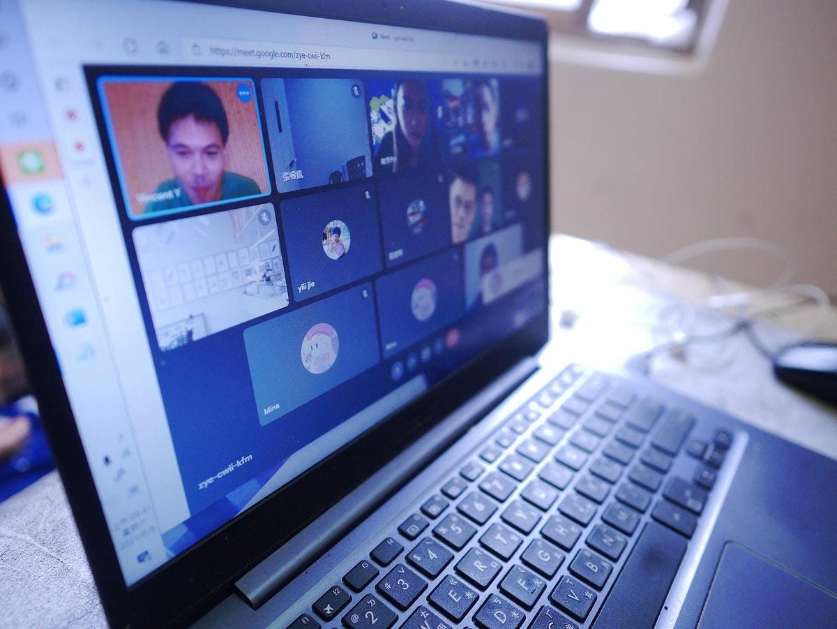 百瀚線上英語課程 為高中生量身定制 專業師資、獨家教材,從國小到成人的英語學習,108課綱及檢定考試準備最佳選擇 (3).JPG 百瀚線上英語課程 為高中生量身定制 專業師資、獨家教材,從國小到成人的英語學習,108課綱及檢定考試準備最佳選擇 (3).JPG