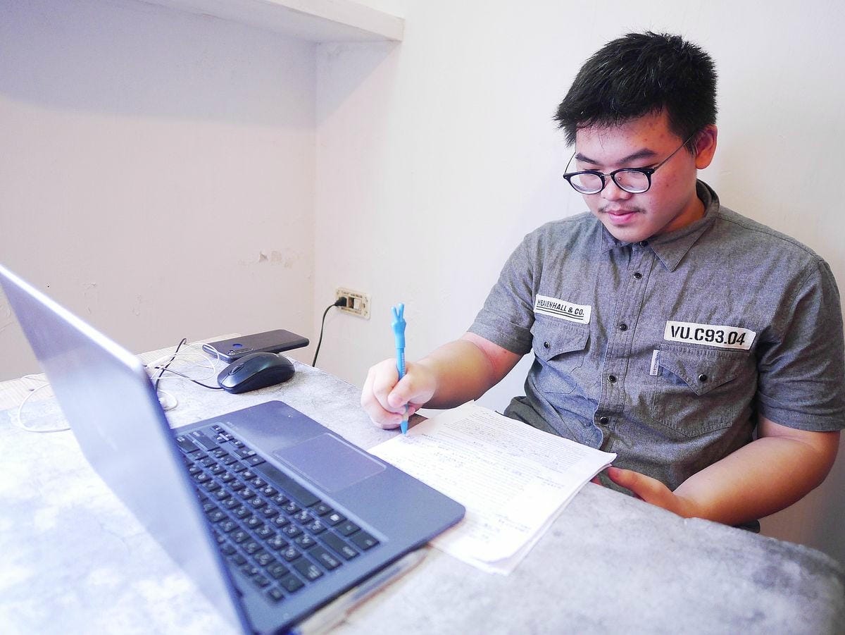 百瀚線上英語課程 為高中生量身定制 專業師資、獨家教材,從國小到成人的英語學習,108課綱及檢定考試準備最佳選擇 (12).JPG 百瀚線上英語課程 為高中生量身定制 專業師資、獨家教材,從國小到成人的英語學習,108課綱及檢定考試準備最佳選擇 (12).JPG