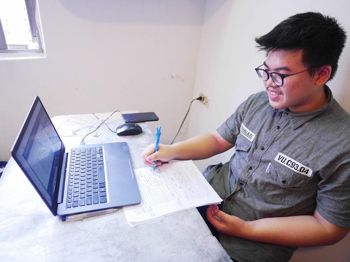 百瀚線上英語課程 為高中生量身定制 專業師資、獨家教材,從國小到成人的英語學習,108課綱及檢定考試準備最佳選擇 (10).JPG 百瀚線上英語課程 為高中生量身定制 專業師資、獨家教材,從國小到成人的英語學習,108課綱及檢定考試準備最佳選擇 (10).JPG