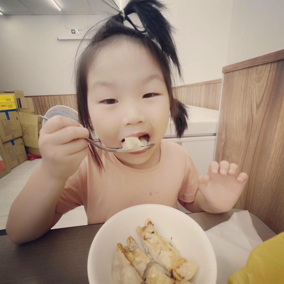 談到安親班老師薪資如何讓一家六口存活? 家用誰負擔? 202 談到安親班老師薪資如何讓一家六口存活? 家用誰負擔? 202