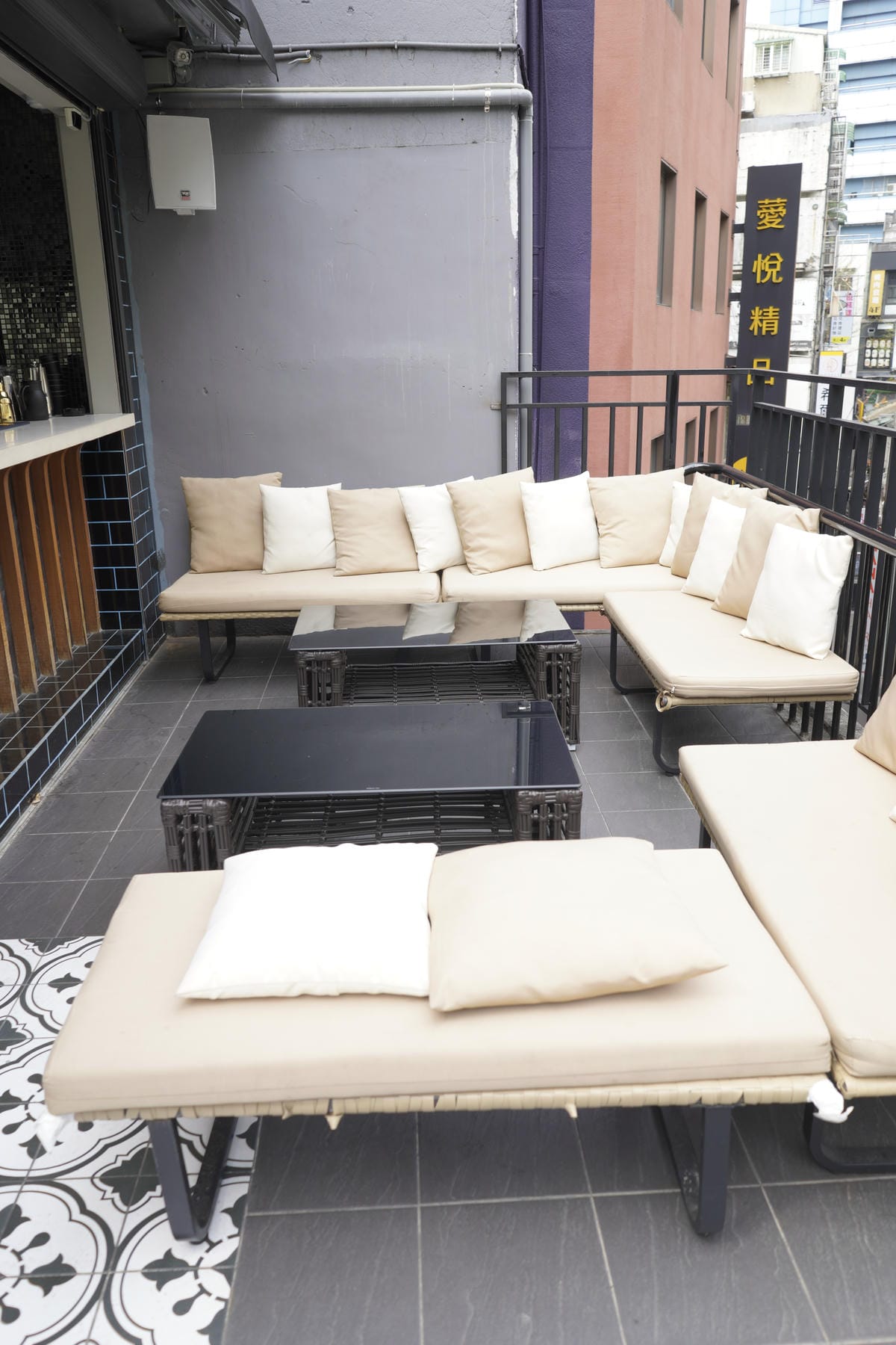 Echo Chamber Club 無心戒酒互助會 - 同溫 Echo Chamber Club 無心戒酒互助會 - 同溫